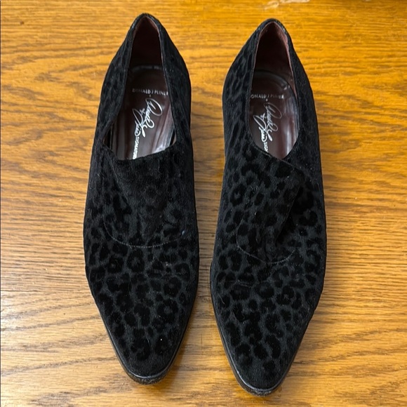 Donald J Pliner Signature leopard print shoes - Picture 1 of 7